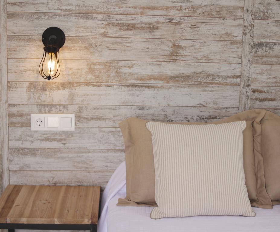 El Trebol Bar & Hotel Only Adults Карбонерас Екстериор снимка